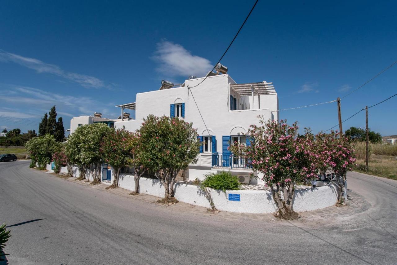 Livadia Seaside Studios 8 ปาริเกีย ภายนอก รูปภาพ